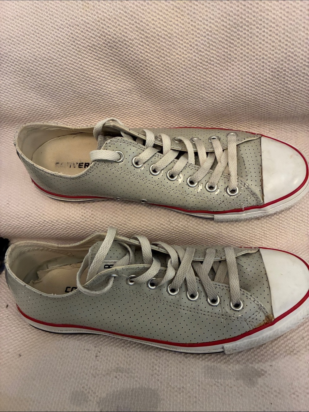 Converse Chuck Taylor Low-Top Sneakers in Light Gray with Red Trim #551624F
